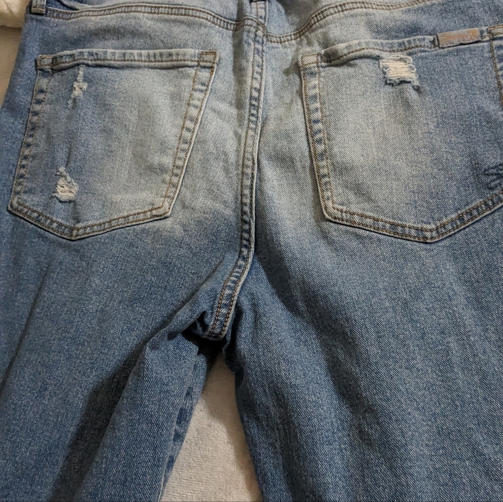Blue jeans - Picture 3 of 9